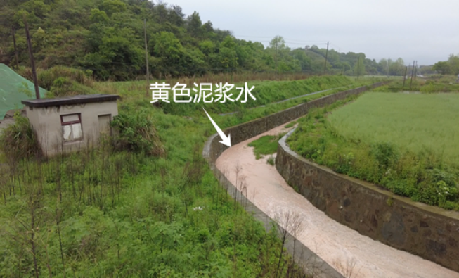 杭州建筑垃圾倾倒入江 杭州建筑垃圾倾倒入江