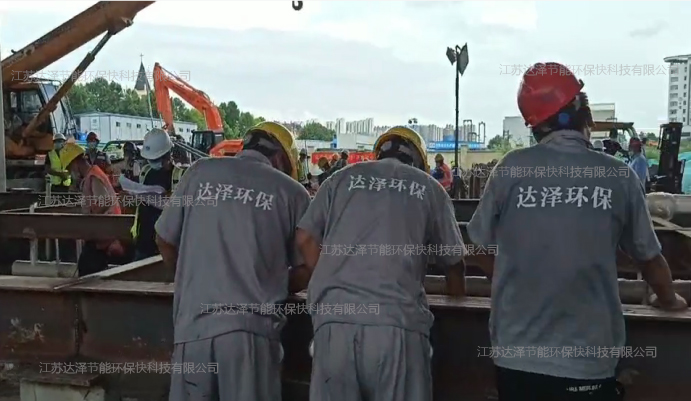 达泽环保连夜为医院建设救护车洗消中心! 达泽环保连夜为医院建设救护车洗消中心!